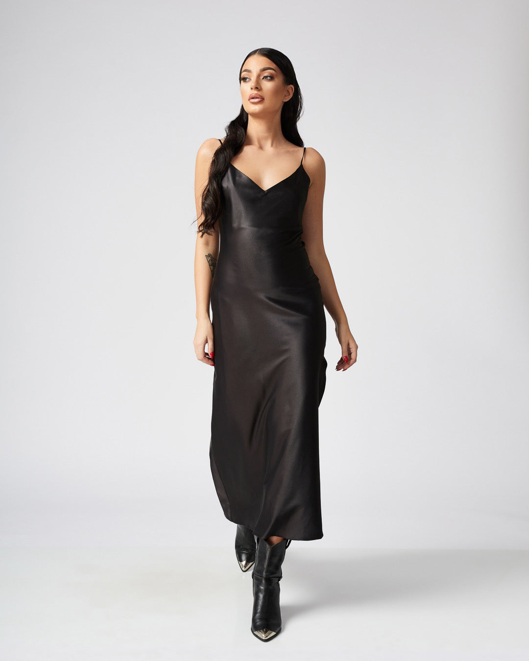 KEVA V Neck Maxi Dress