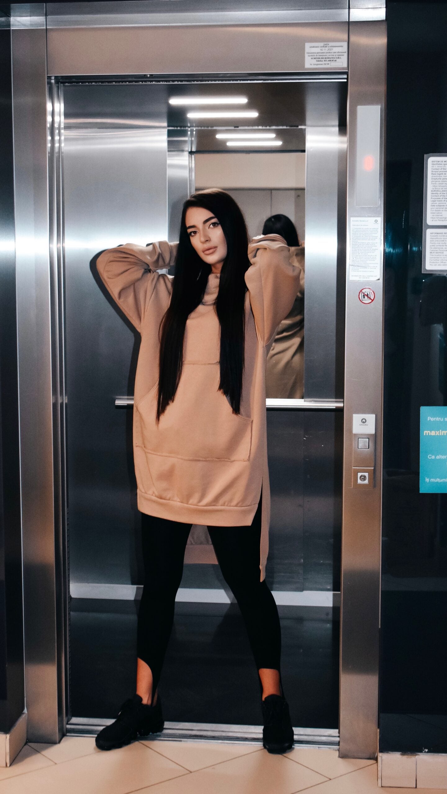 "EFFORTLESS" Oversized Hoodie